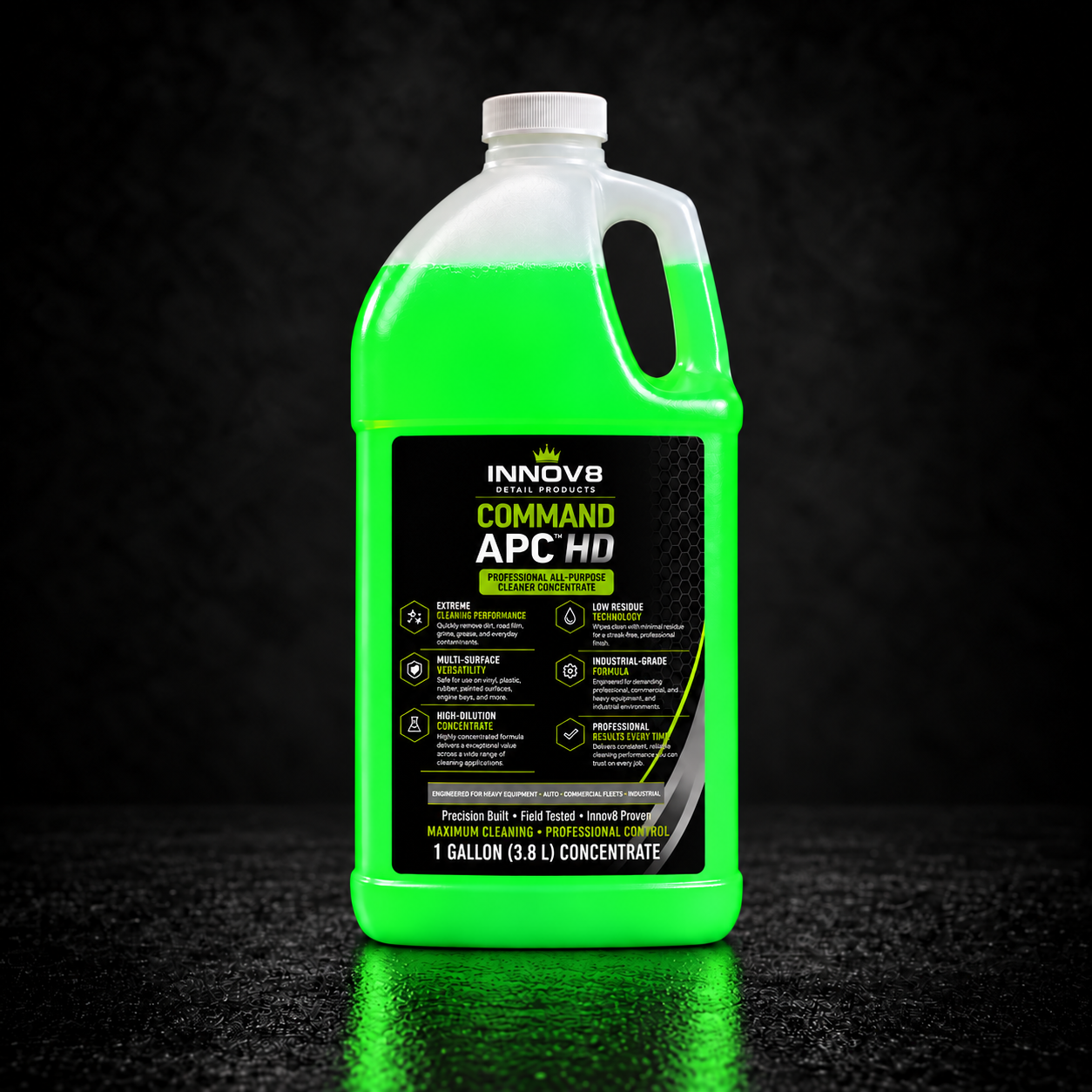 Innov8 COMMAND APC HD 4 L jug with neon-green cleaner